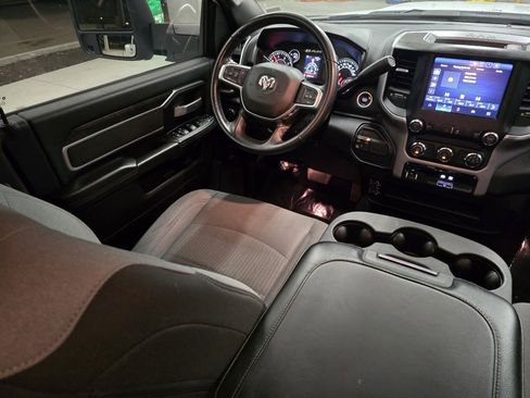 Used 2024 RAM 3500 Big Horn image 44