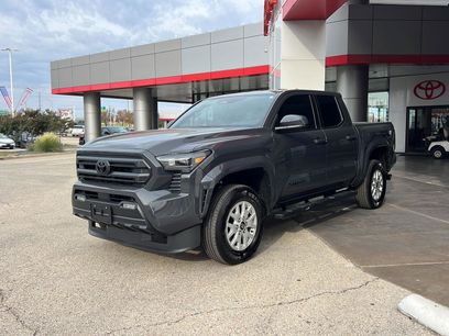 New 2025 Toyota Tacoma SR5