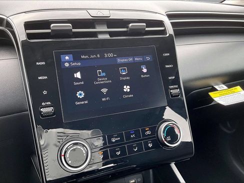 Used 2023 Hyundai Tucson SE AWD/4WD image 6