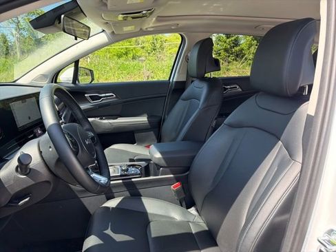 Used 2025 Kia Sportage EX w/ Premium Package AWD/4WD image 19