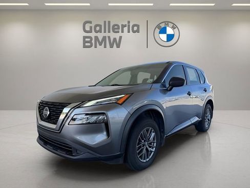 Used 2021 Nissan Rogue S FWD image 1