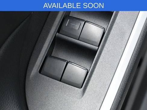 Used 2022 Toyota RAV4 LE image 13