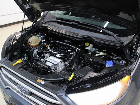 Used 2019 Ford EcoSport SE image 32