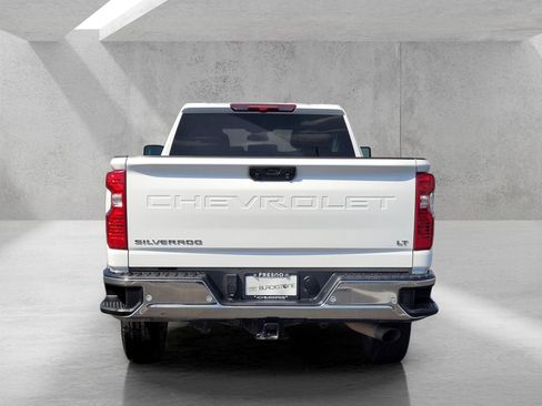 Used 2025 Chevrolet Silverado 2500 LT w/ Safety Package AWD/4WD image 5