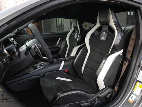 Used 2021 Ford Mustang Shelby GT500 w/ Technology Package image 32