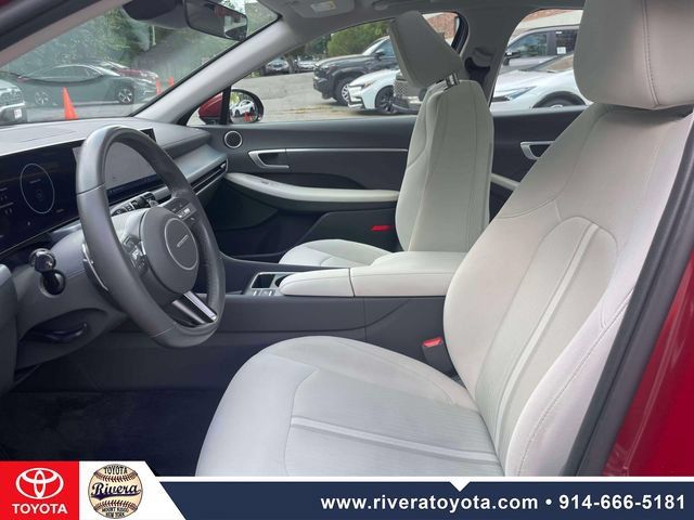 Used 2024 Hyundai Sonata SEL w/ Convenience Package FWD image 16