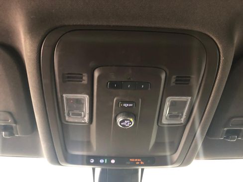 Used 2022 Chevrolet Tahoe LT AWD/4WD image 23