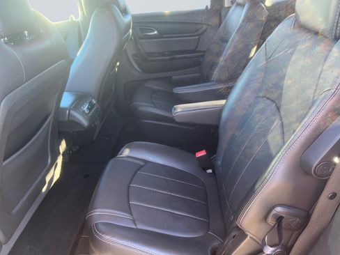 Used 2017 Chevrolet Traverse Premier image 14