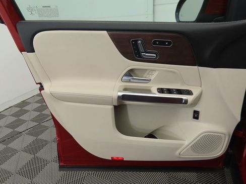 Certified 2022 Mercedes-Benz GLB 250 4MATIC image 24