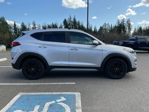 Used 2017 Hyundai Tucson SE Plus image 6