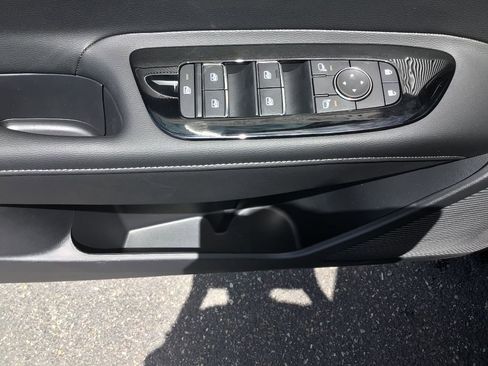 New 2025 Nissan Murano SV image 8