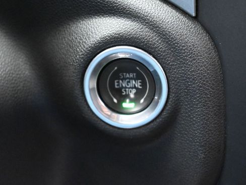 Used 2021 Chevrolet Silverado 1500 RST image 15