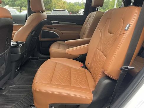Used 2024 Kia Telluride SX Prestige X-Line AWD/4WD image 11