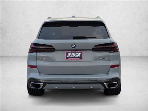 Used 2026 BMW X5 sDrive40i w/ M Sport Package image 6