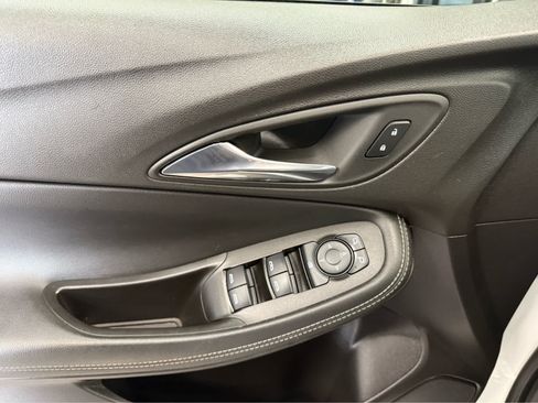 Used 2023 Buick Encore GX Preferred w/ Cold Weather Comfort Package AWD/4WD image 10