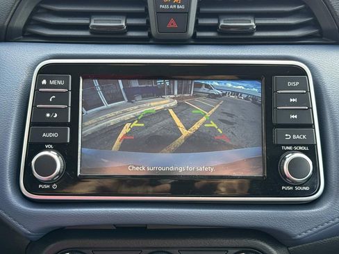 Used 2025 Nissan Versa SV image 27