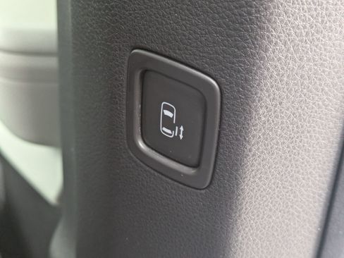 Used 2023 Kia Carnival SX Prestige FWD image 36