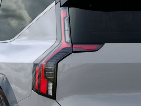 New 2026 Kia EV9 Land AWD/4WD image 11