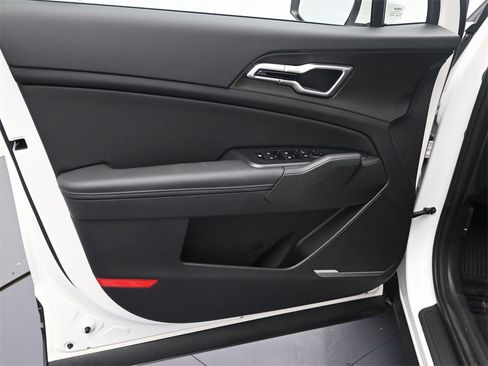 New 2026 Kia Sportage EX w/ EX Panoramic Sunroof Package image 19