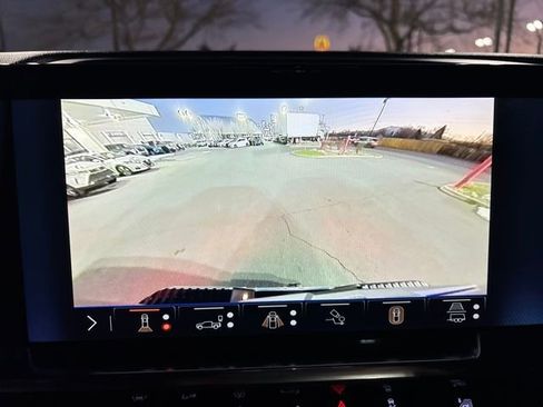 Used 2024 Chevrolet Silverado 1500 LTZ w/ LTZ Premium Package image 23