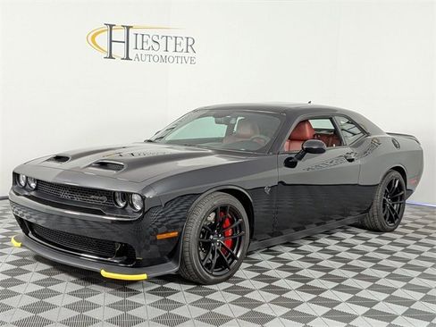 Used 2023 Dodge Challenger SRT Hellcat image 3