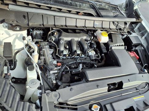 Used 2025 Nissan Pathfinder SV image 33