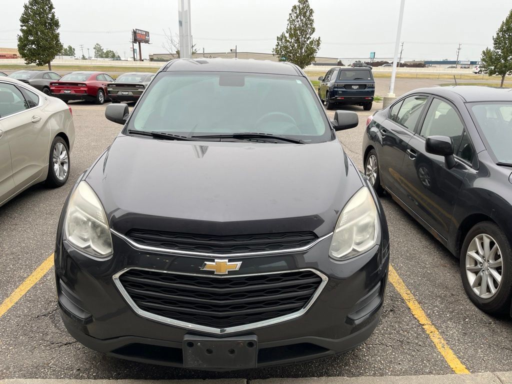 Used 2016 Chevrolet Equinox LS AWD/4WD image 2