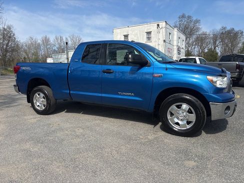 Used 2010 Toyota Tundra 4x4 Double Cab image 9
