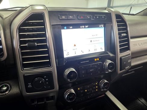 Used 2019 Ford F250 King Ranch w/ King Ranch Ultimate Package AWD/4WD image 19