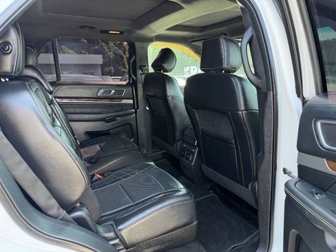 Used 2016 Ford Explorer Platinum AWD/4WD image 15