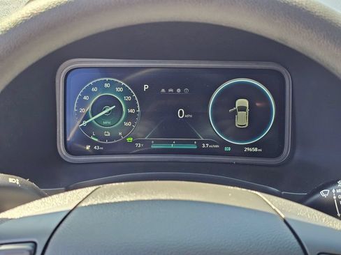Used 2023 Hyundai Kona SE FWD image 24