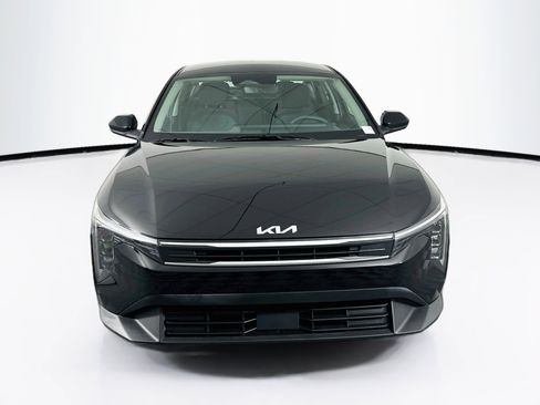 Used 2025 Kia K4 FWD image 2