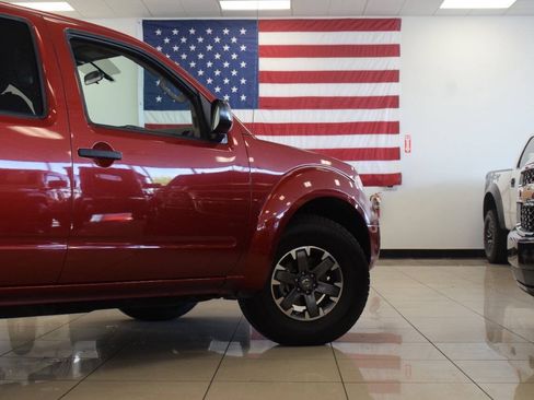 Used 2015 Nissan Frontier Desert Runner RWD image 40