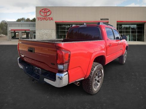 Used 2021 Toyota Tacoma SR5 image 4