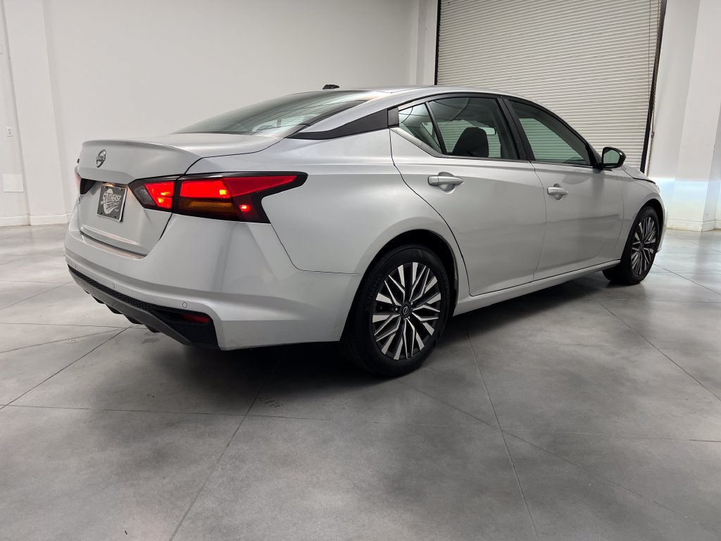 Used 2026 Nissan Altima 2.5 SV FWD image 9