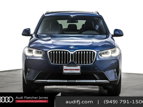 Used 2023 BMW X3 xDrive30i w/ Premium Package image 2