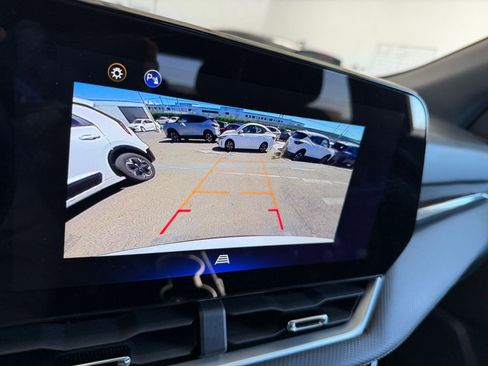 Used 2025 Chevrolet Equinox LT image 17