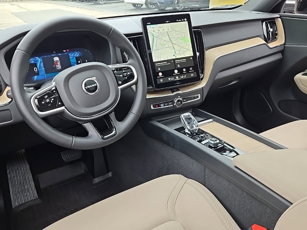 Certified 2026 Volvo XC60 B5 Plus AWD/4WD image 16
