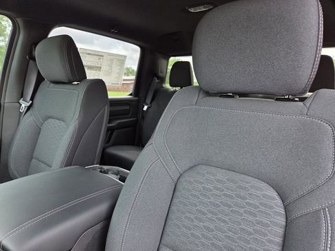 New 2026 RAM 1500 Express AWD/4WD image 27