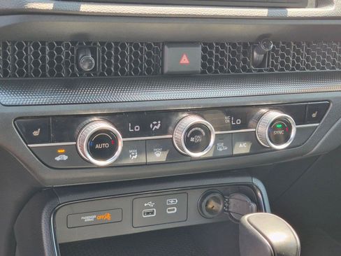 Certified 2025 Honda CR-V Sport image 12