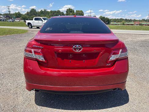 Used 2011 Toyota Camry SE w/ SE/XLE Extra-Value Pkg FWD image 10
