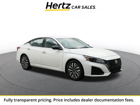 Used 2025 Nissan Altima 2.5 SV FWD image 1