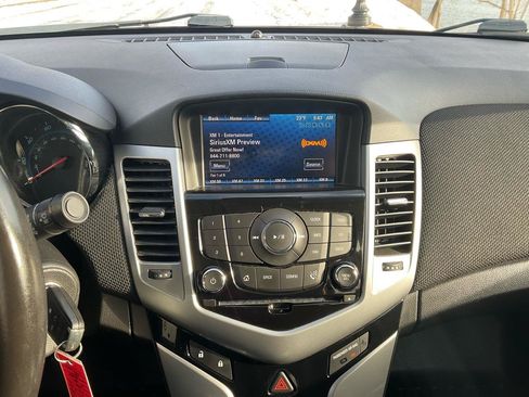 Used 2014 Chevrolet Cruze LT w/ RS Package FWD image 9