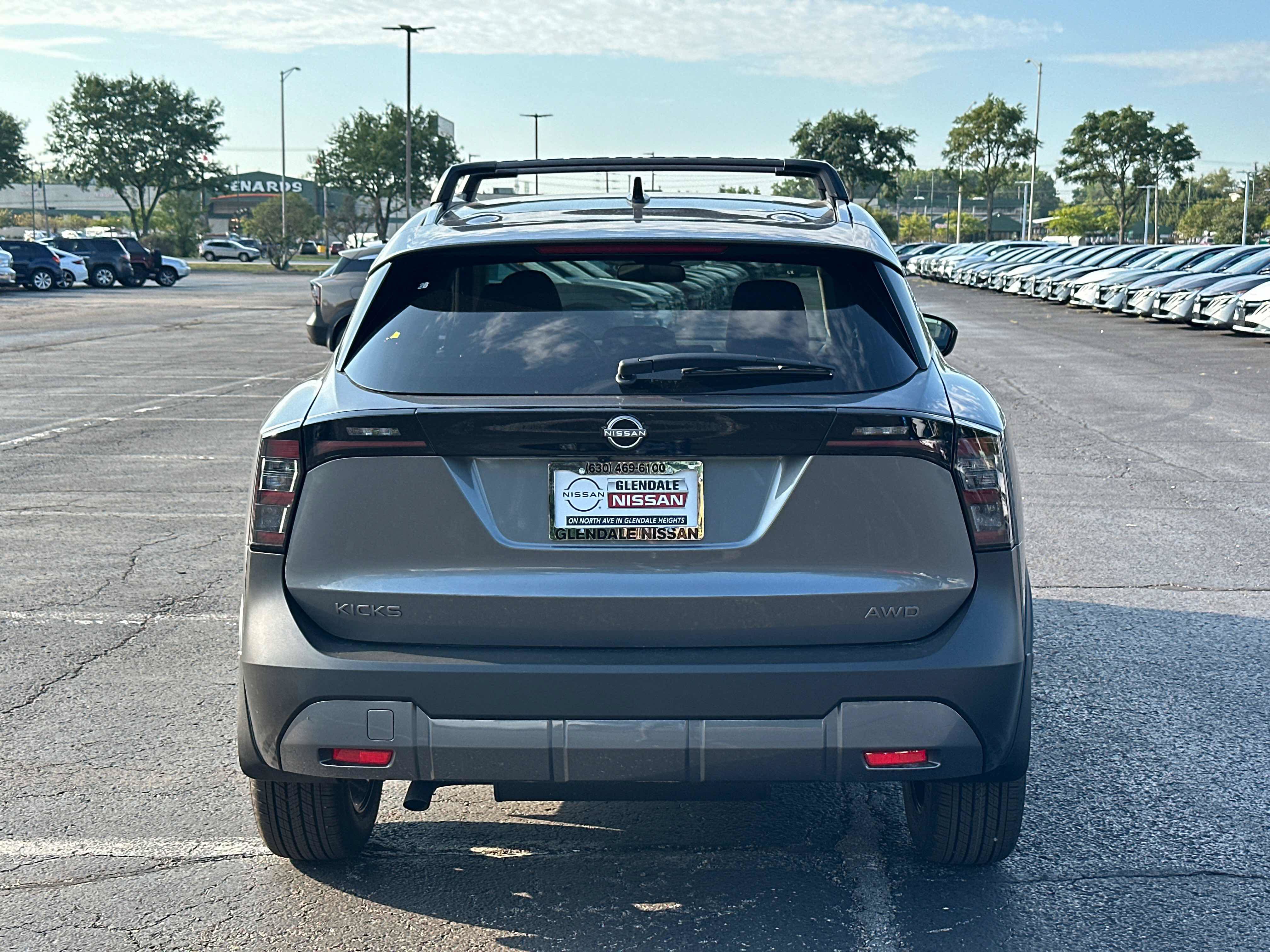 New 2027 Nissan Kicks SV AWD/4WD image 4