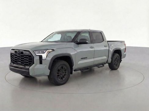 Used 2024 Toyota Tundra Limited w/ TRD Off-Road Package image 8