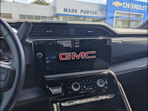 Used 2026 GMC Sierra 2500 AT4X AWD/4WD image 33