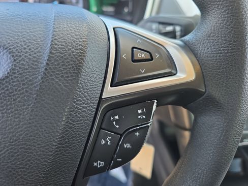 Used 2013 Ford Fusion SE image 18