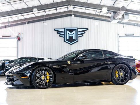 Used 2015 Ferrari F12 Berlinetta RWD image 1
