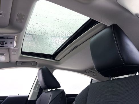 Used 2022 Lexus ES 350 w/ Premium Package image 5