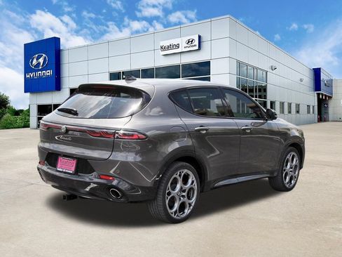 Used 2024 Alfa Romeo Tonale Veloce AWD/4WD image 5